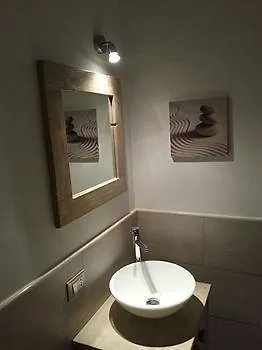 Fiumicino Airport B&B Deluxe Bed & Breakfast