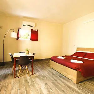 Apartamento Elegante Con Giardino In Centro Storico 